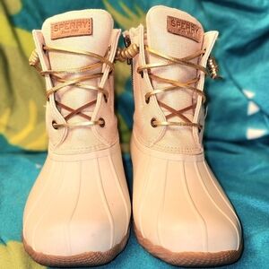 Women's Sperry Saltwater Duck Boots Size 10